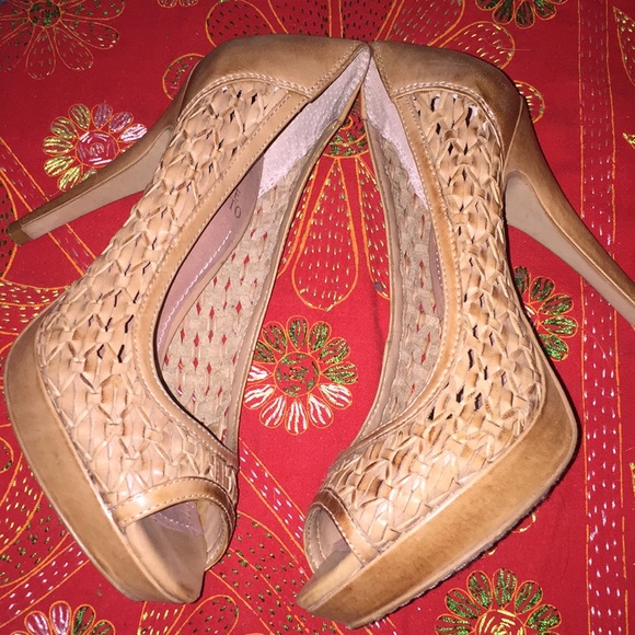 Nude Designed Platforms - Picture 3 of 3